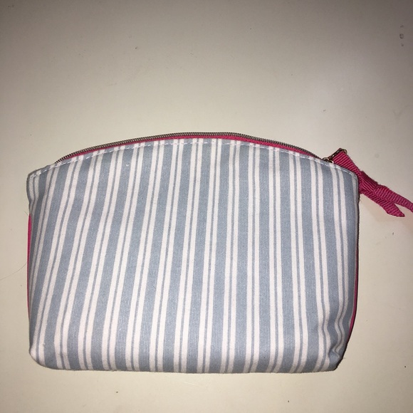 Make up Bags with free gift inside! - Picture 4 of 5